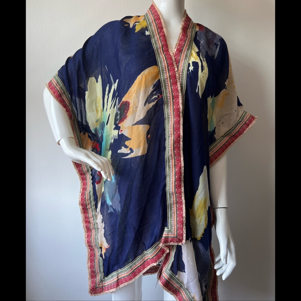 The Accessory Collective Kimono - Picture 3 of 5